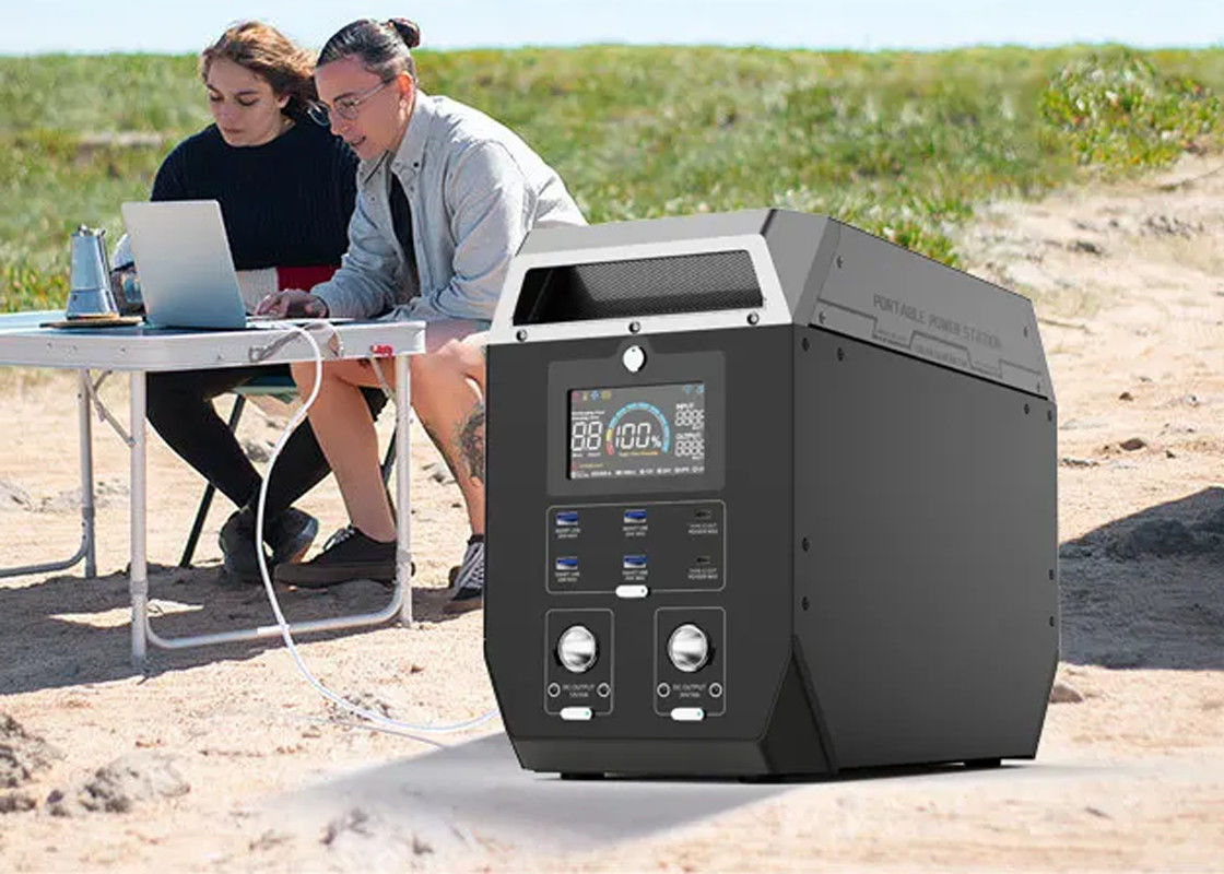 Loại C Đầu vào 2000w Nhà máy điện cầm tay Lithium Ngân hàng điện