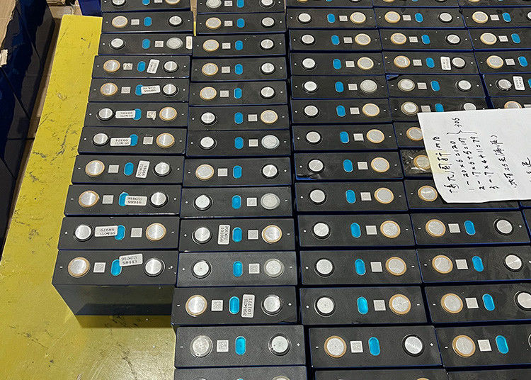 Pin Lithium Ion UN38.3 cho hệ mặt trời với vòng đời hơn 6000 lần