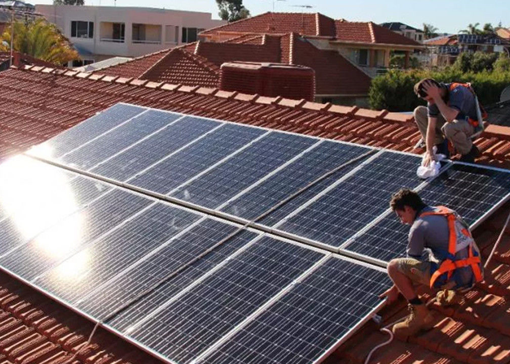 Hệ thống lắp đặt mái nhà phẳng 400W cho tấm PV Mặt trời Lắp đặt PV Hệ thống năng lượng mặt trời hộ gia đình